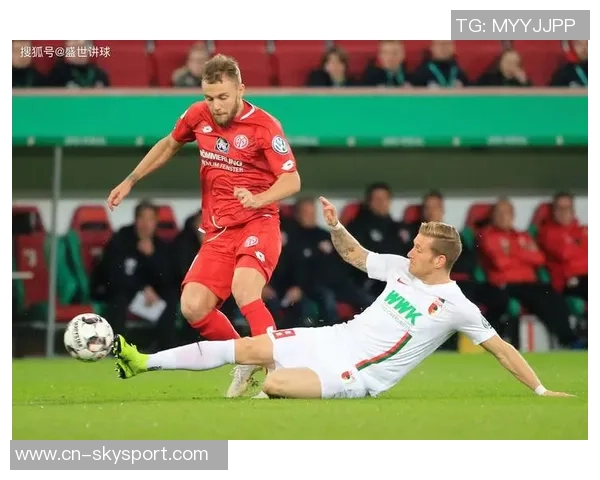 奥格斯堡主场迎战曼联双方争夺欧战资格关键战役